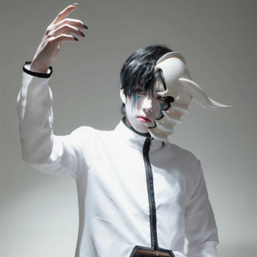 Anime Bleach Ulquiorra's Cospl - Bleach Captain Coat 评论和价格
